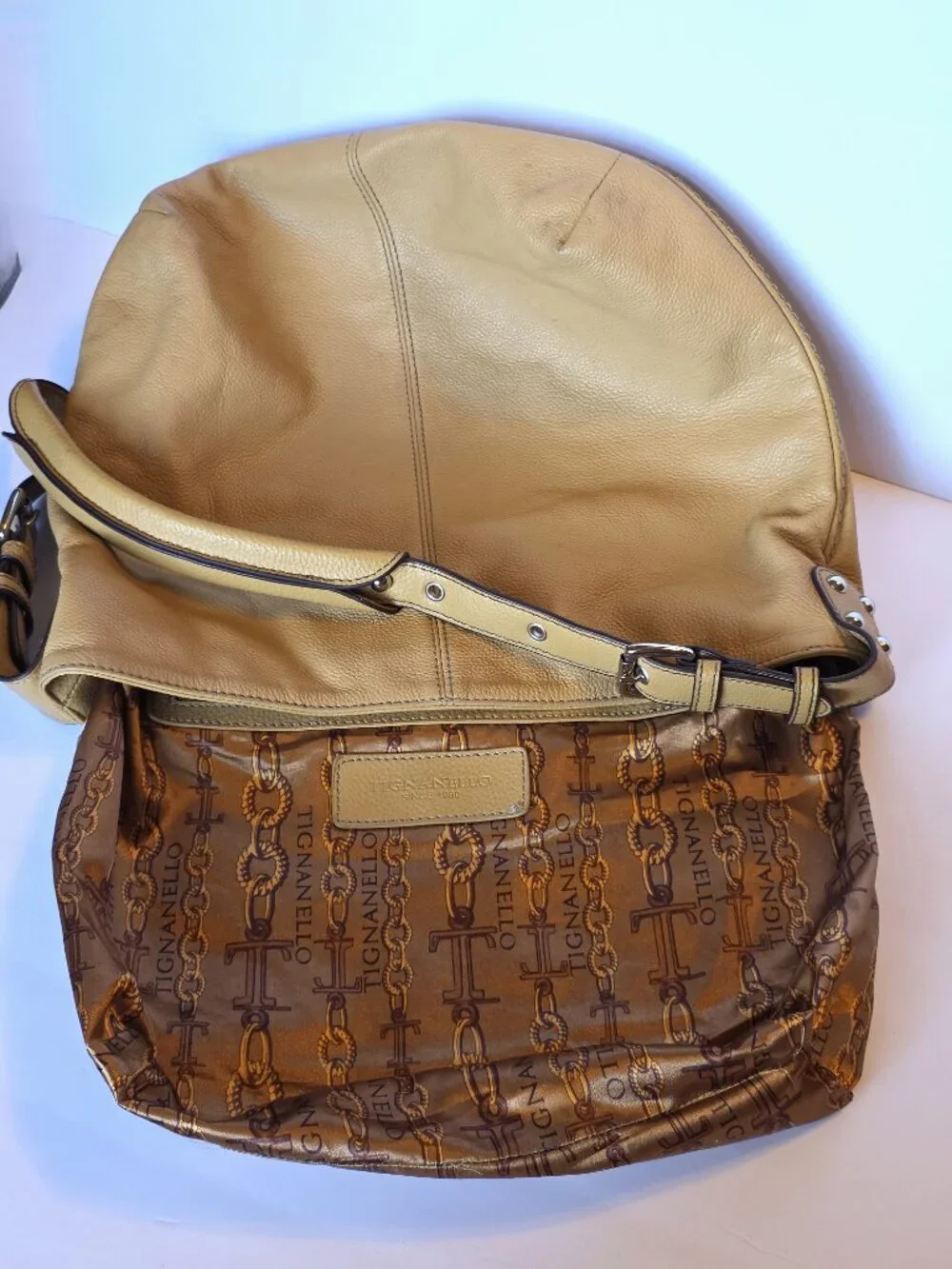 Tignanello Pebbled Leather Hobo Shoulder Bag Tan Adjustable Strap